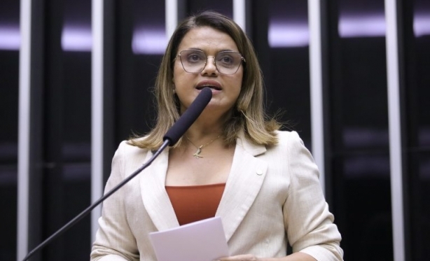 Comiss�o da C�mara dos Deputados aprova meia-entrada para mulheres em jogos de futebol 